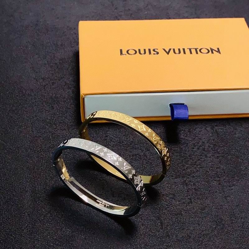 LV Bracelet 03yxs190 (9)
