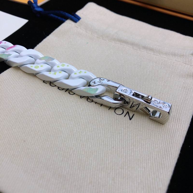 LV Bracelet 03yxs191 (7)