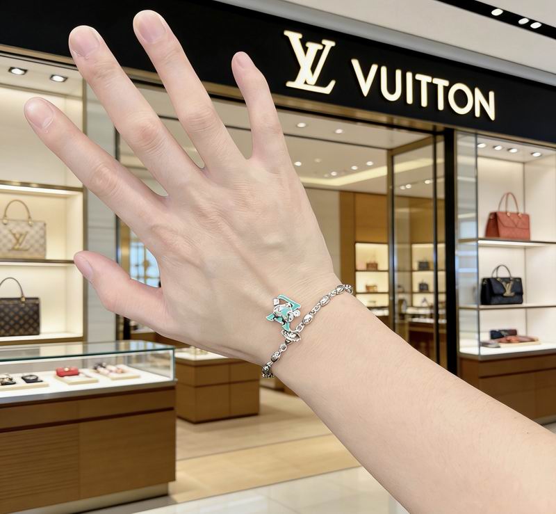 LV Bracelet 03yxs193 (4)
