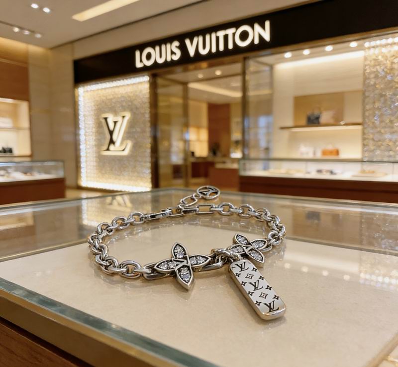 LV Bracelet 03yxs194 (2)