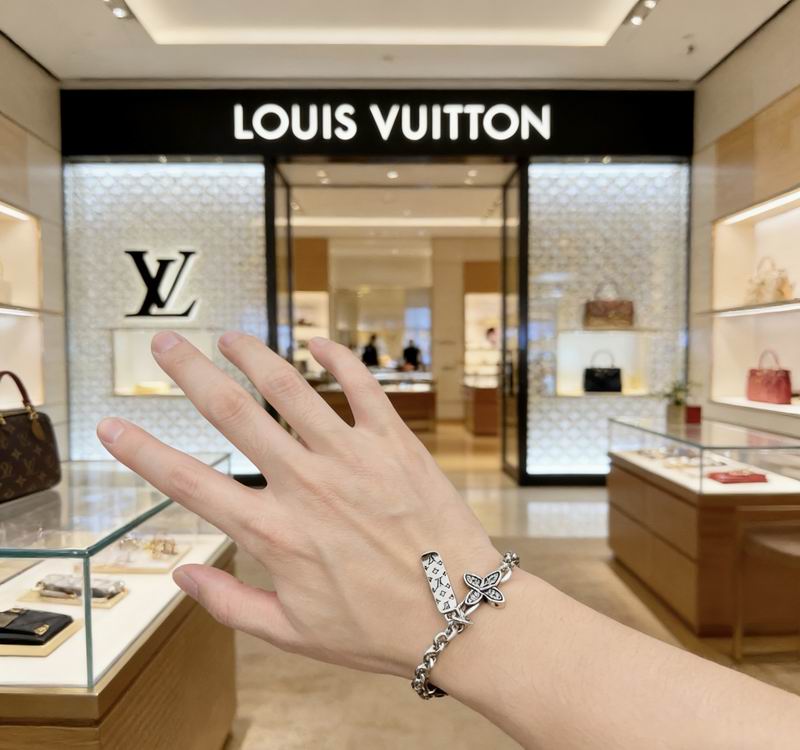 LV Bracelet 03yxs194 (7)