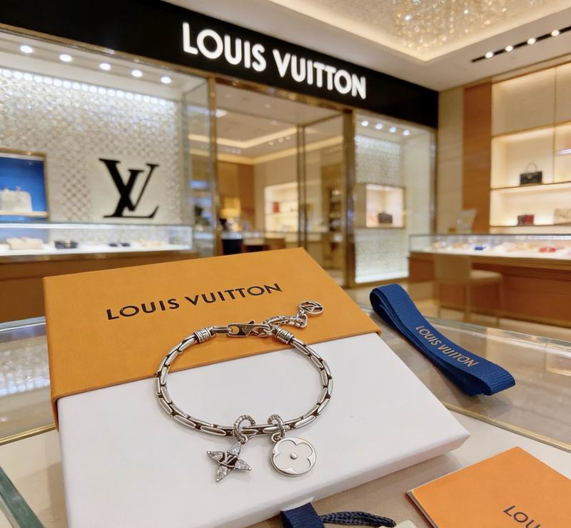 LV Bracelet 03yxs195 (6)