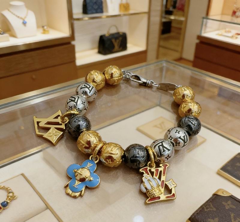 LV Bracelet 03yxs196 (1)