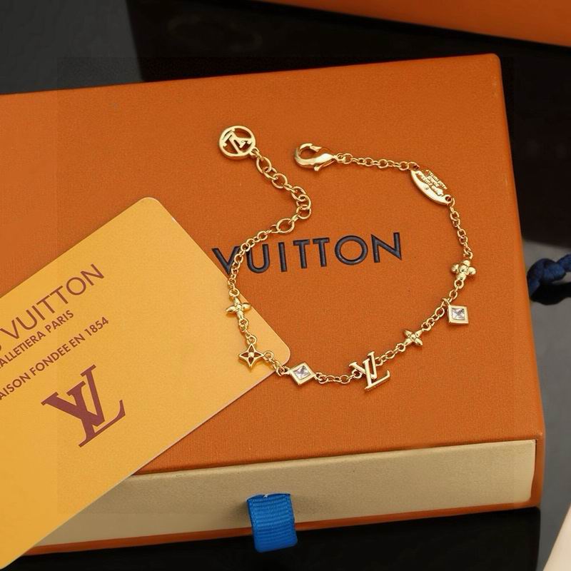 LV Bracelet 03yxs201 (2)