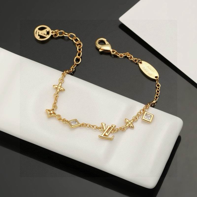 LV Bracelet 03yxs201 (4)