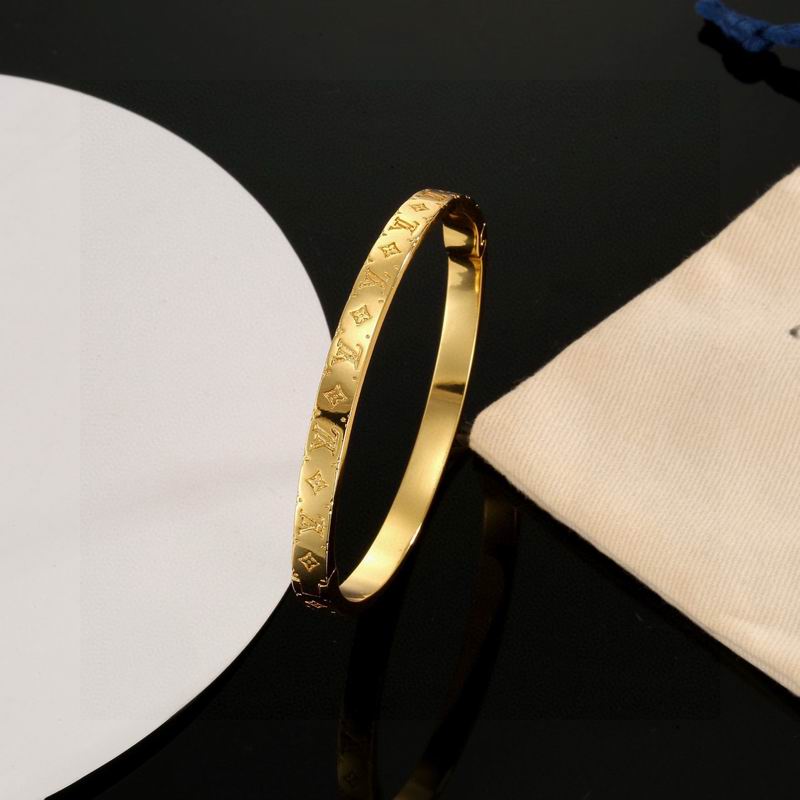 LV Bracelet 03yxs202 (4)