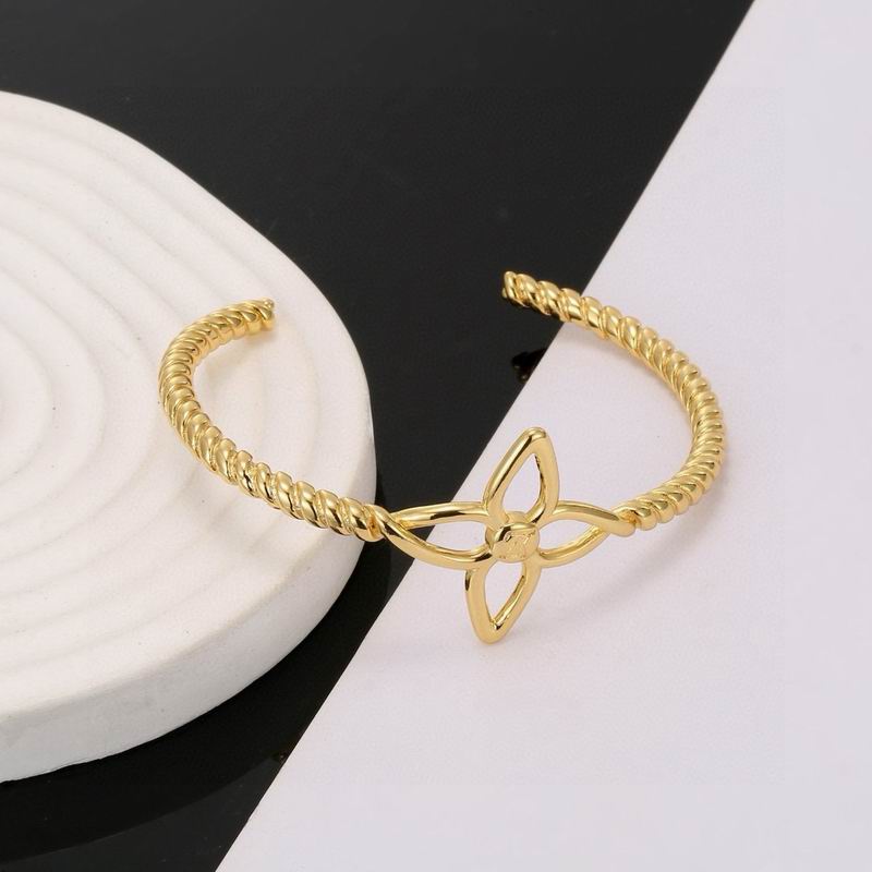LV Bracelet 03yxs206 (7)
