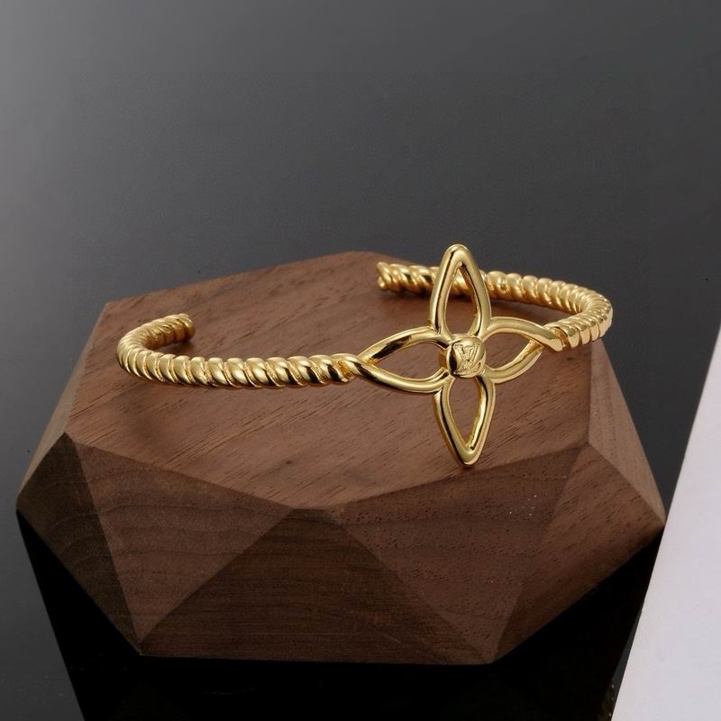 LV Bracelet 03yxs206 (9)