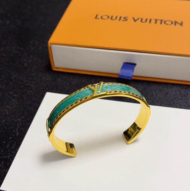 LV Bracelet 03yxs207 (7)