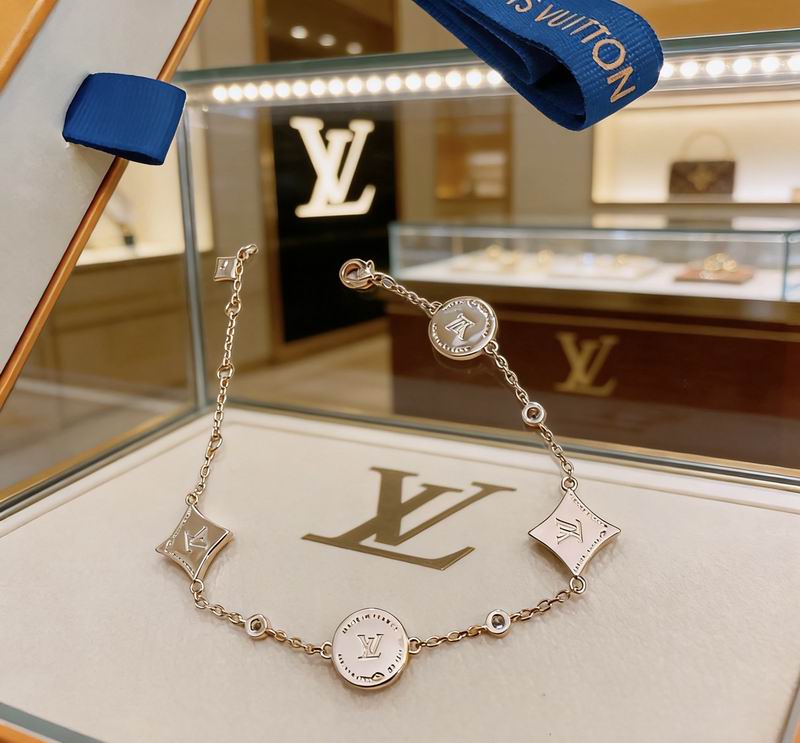 LV Bracelet 03yxs209 (11)