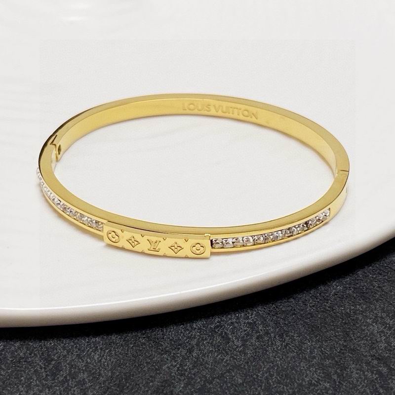 LV Bracelet 03yxs214 (2)