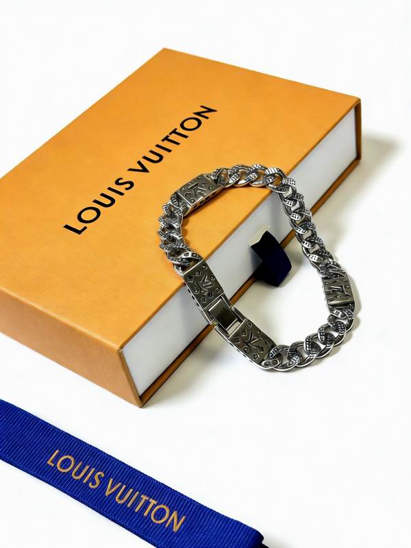 LV Bracelet 03yxs216 (2)