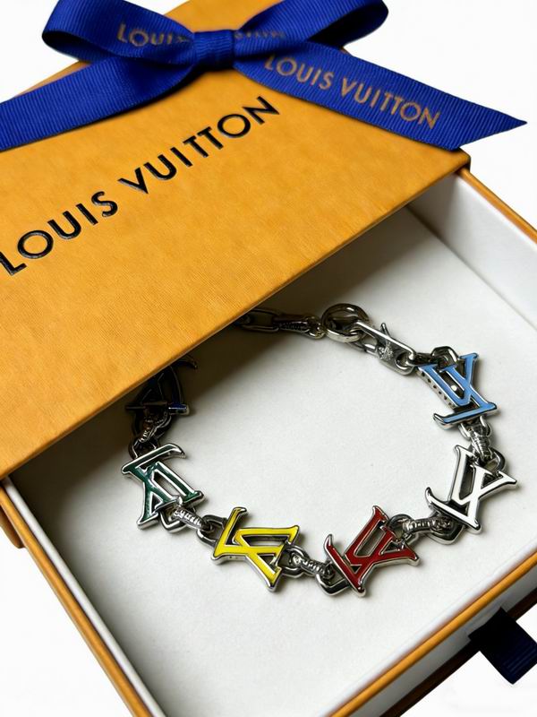 LV Bracelet 03yxs218 (4)
