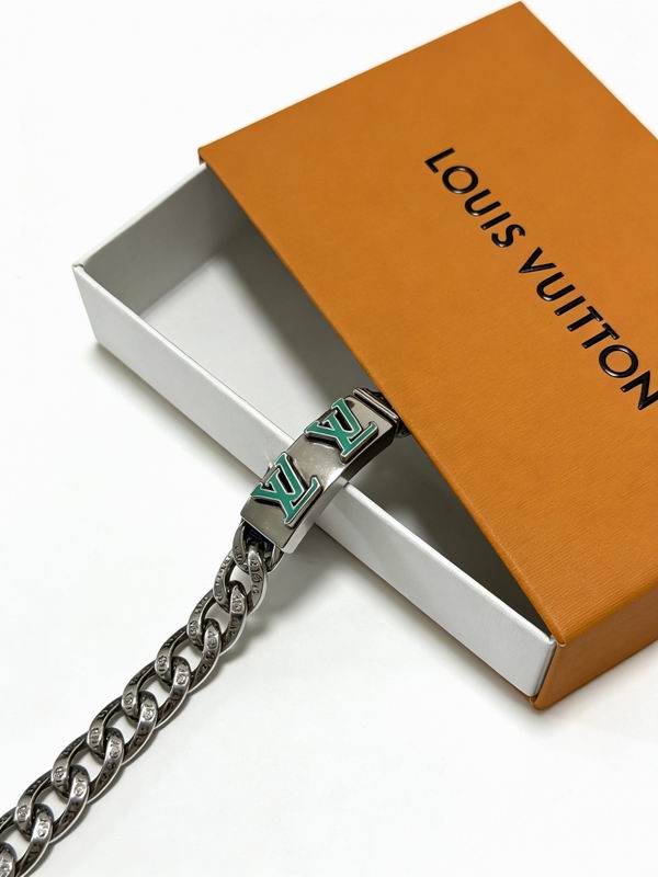 LV Bracelet 03yxs221 (5)