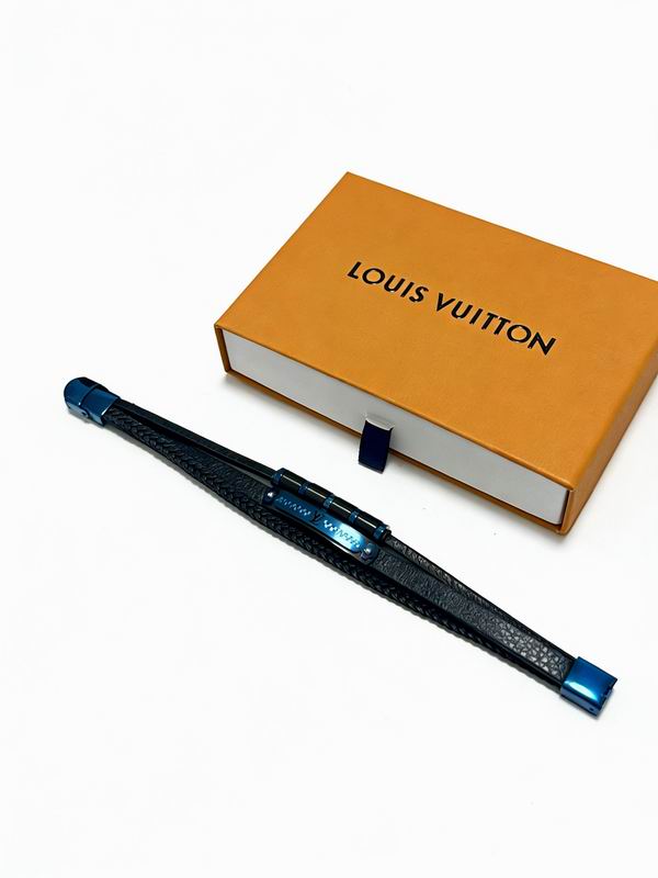 LV Bracelet 03yxs223 (1)
