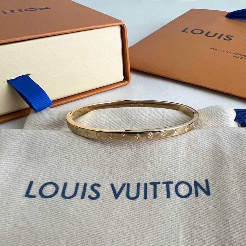 LV Bracelet 03yxs227 (2)