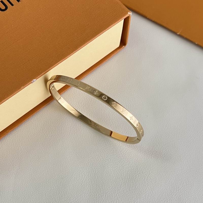 LV Bracelet 03yxs227 (3)