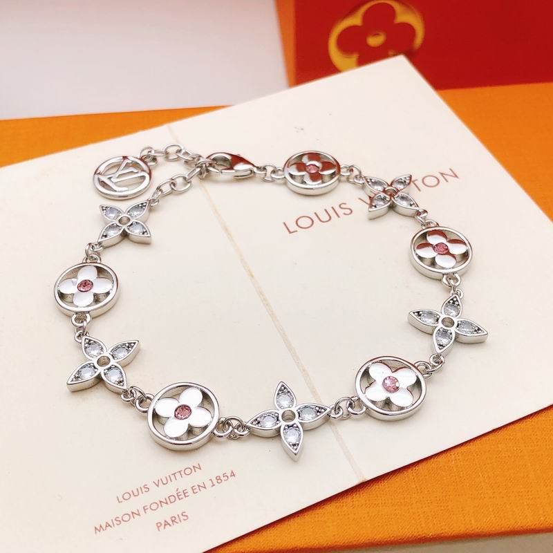 LV Bracelet 03yxs228 (5)