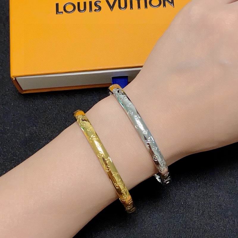 LV Bracelet 03yxs231 (3)