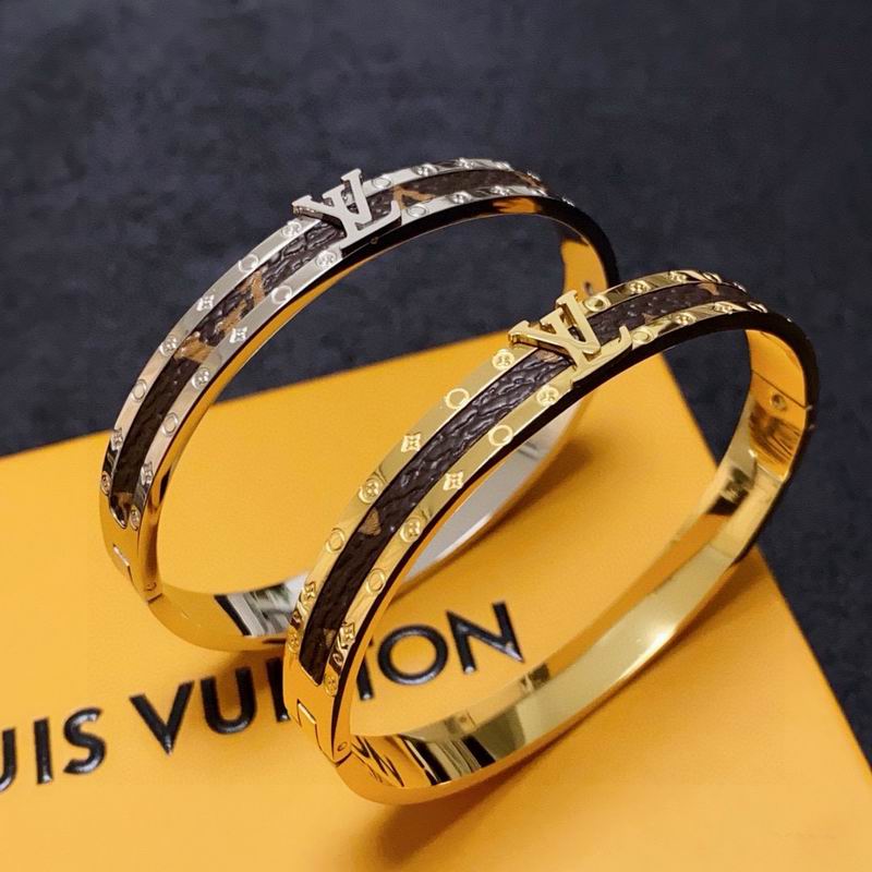 LV Bracelet 03yxs232 (1)