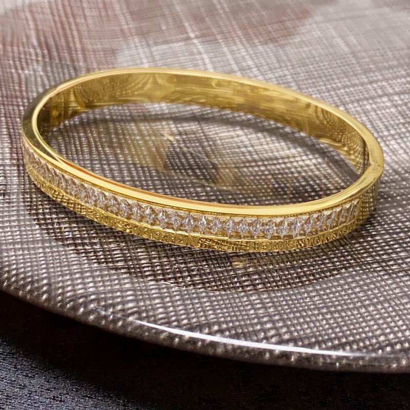 LV Bracelet 03yxs233 (7)