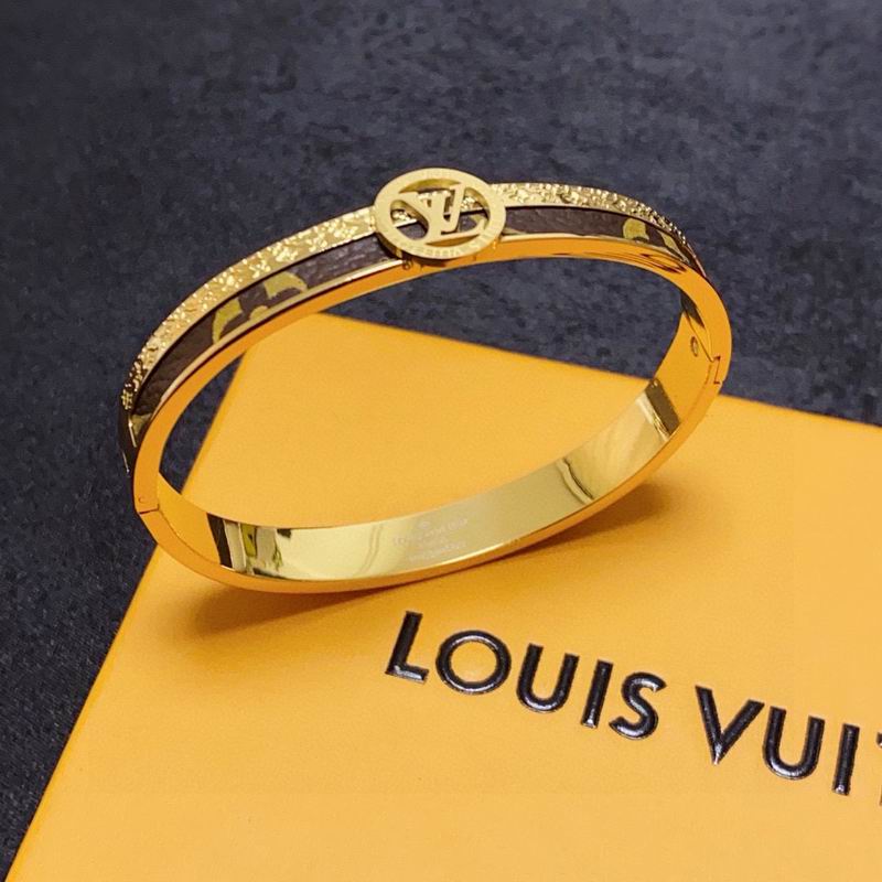 LV Bracelet 03yxs234 (3)