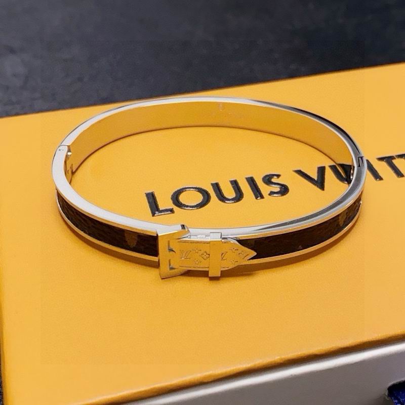 LV Bracelet 03yxs235 (4)