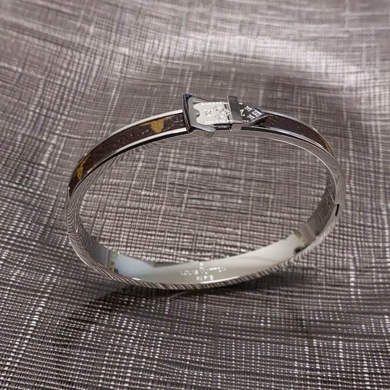 LV Bracelet 03yxs235 (7)