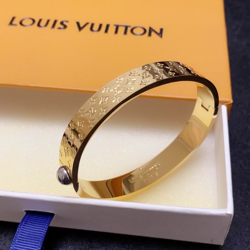 LV Bracelet 03yxs236 (6)
