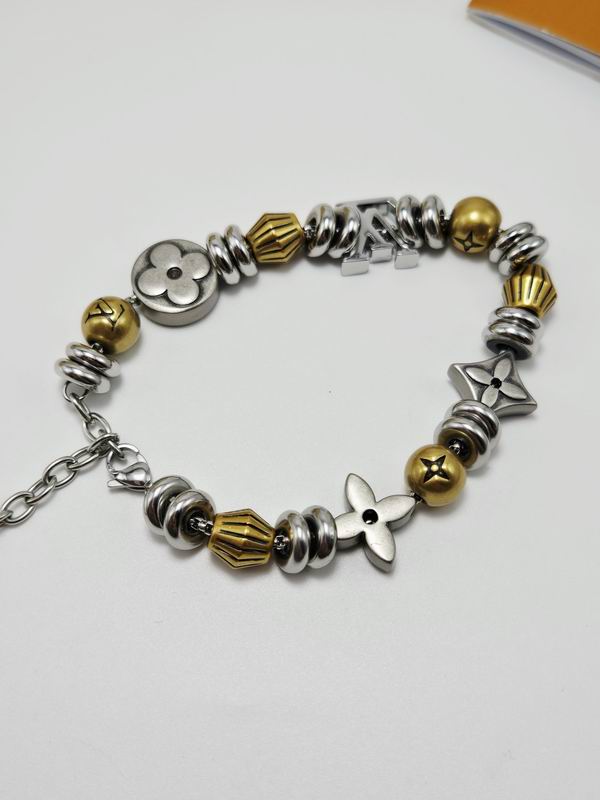 LV Bracelet 03yxs237 (2)