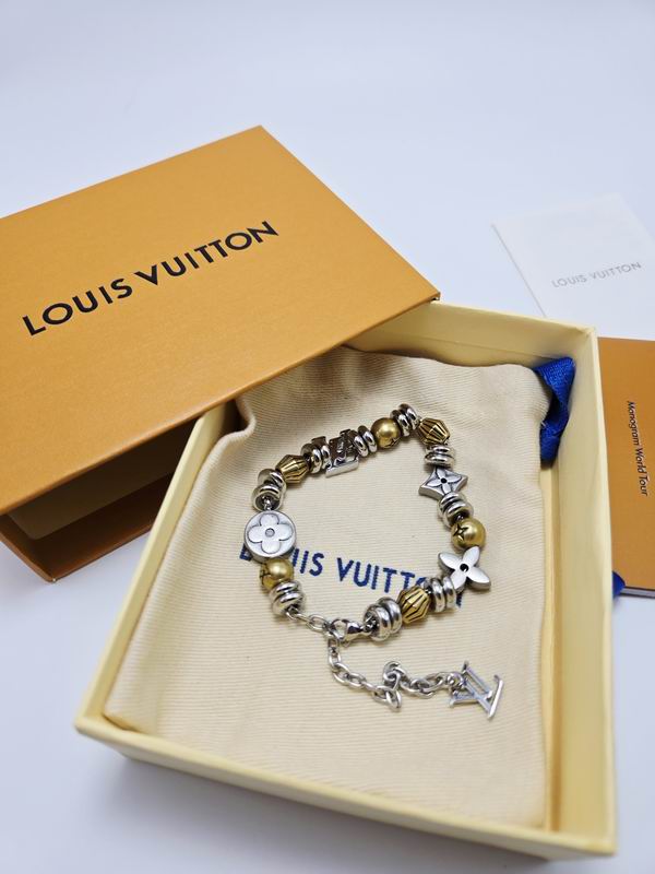 LV Bracelet 03yxs237 (9)