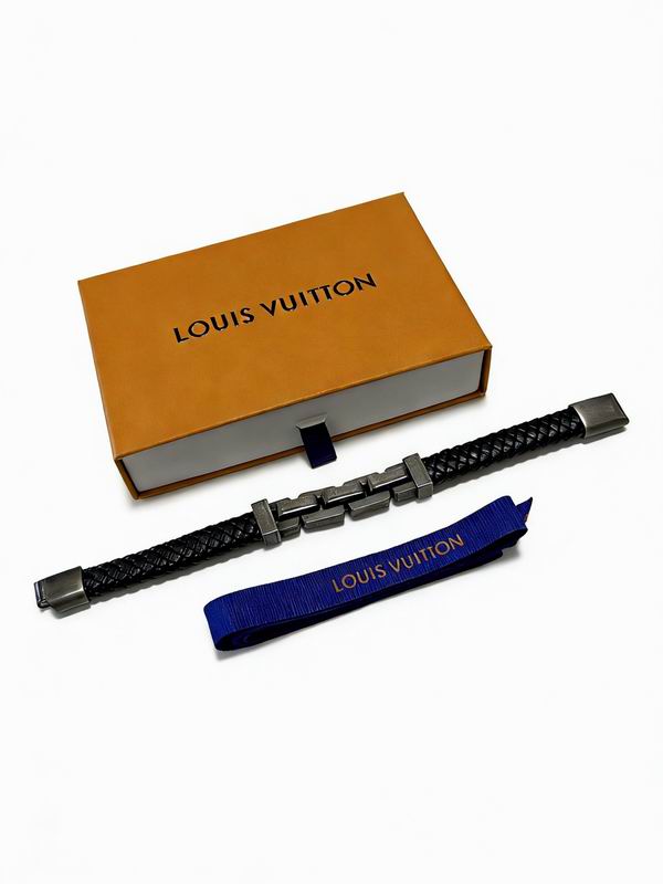 LV Bracelet 03yxs244 (1)