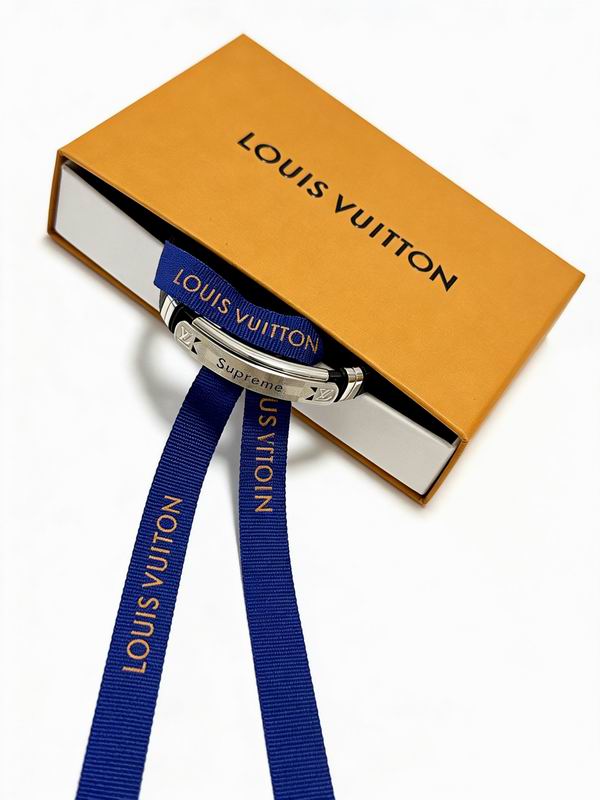 LV Bracelet 03yxs245 (2)