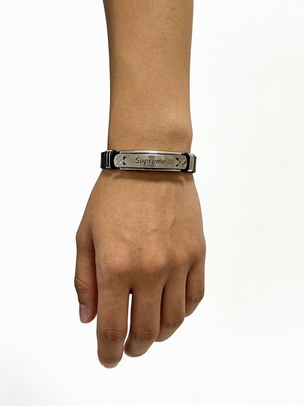 LV Bracelet 03yxs245 (8)