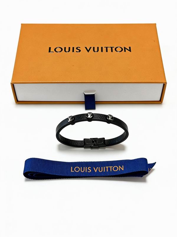 LV Bracelet 03yxs246 (1)