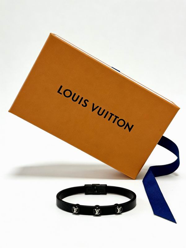 LV Bracelet 03yxs246 (2)