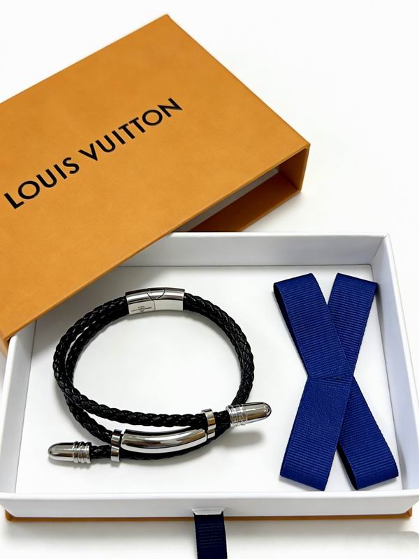 LV Bracelet 03yxs247 (2)