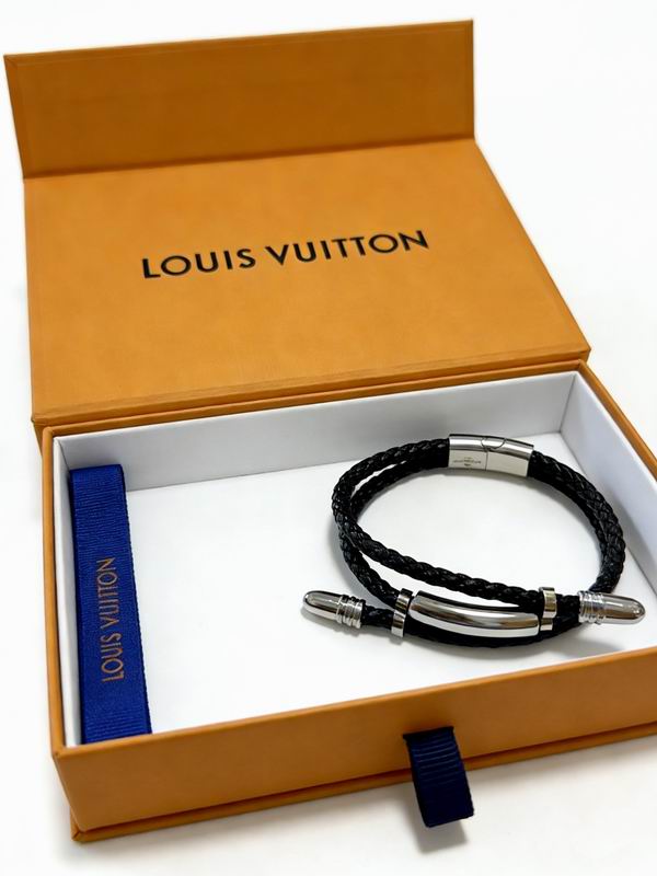 LV Bracelet 03yxs247 (4)