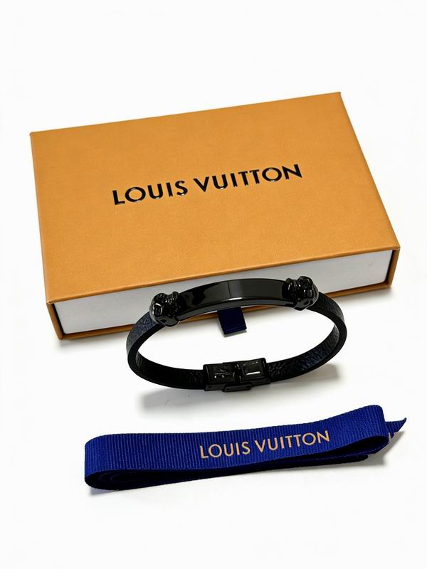 LV Bracelet 03yxs249 (1)