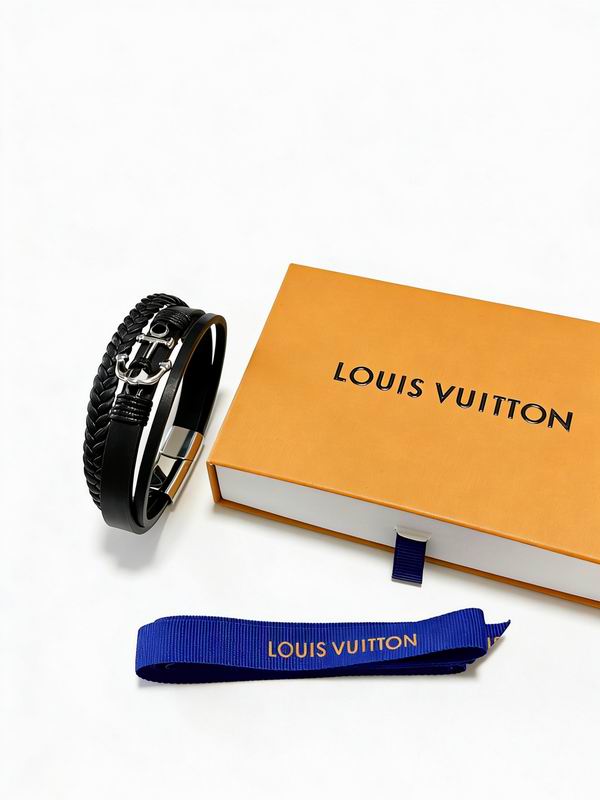 LV Bracelet 03yxs250 (2)