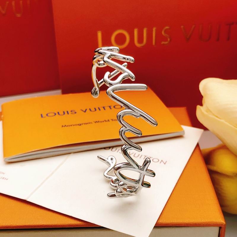 LV Bracelet 03yxs258 (10)