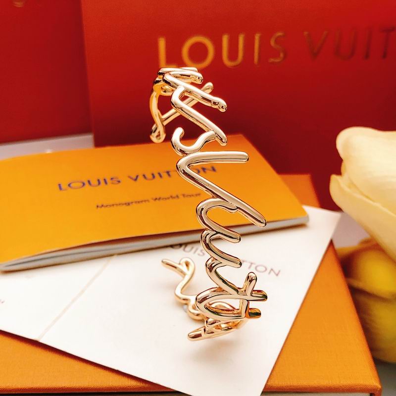 LV Bracelet 03yxs258 (5)