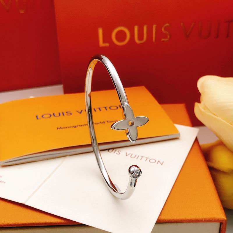 LV Bracelet 03yxs259 (6)