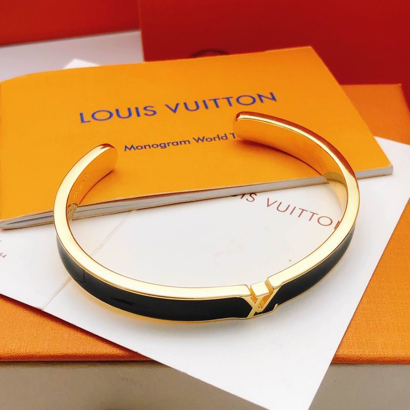 LV Bracelet 03yxs260 (2)