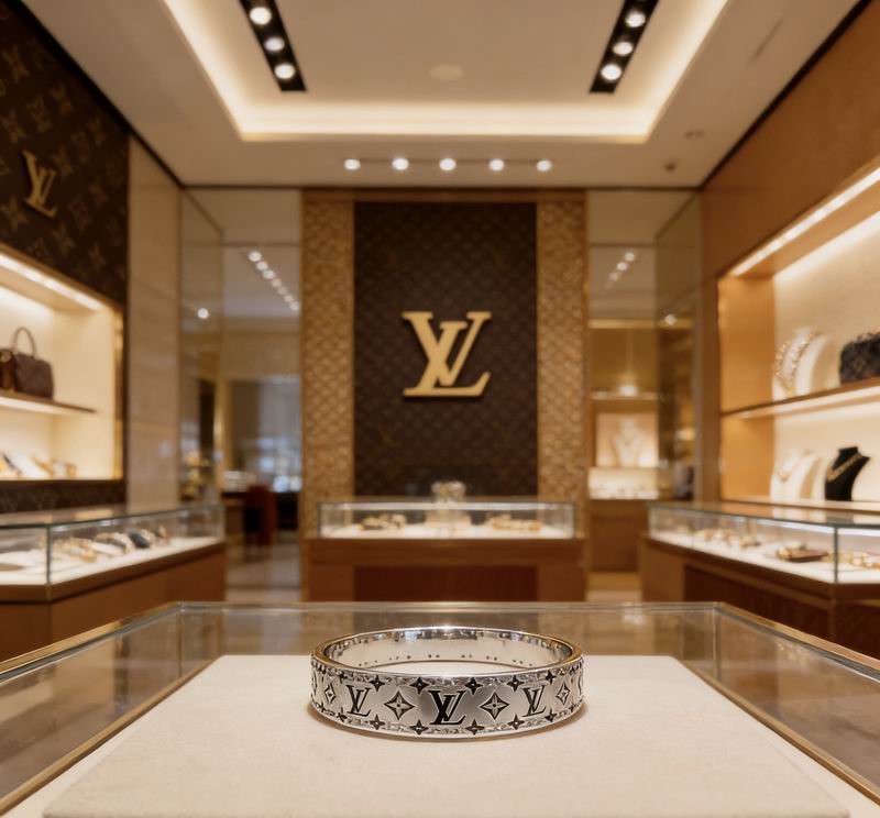 LV Bracelet 03yxs265 (2)