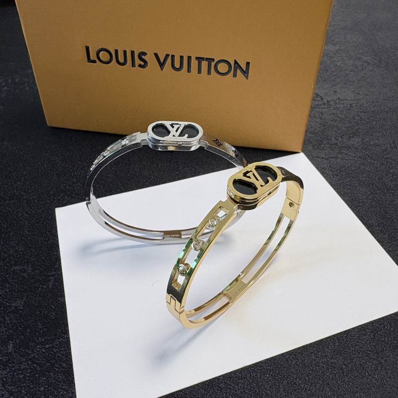 LV Bracelet 03yxs266 (5)