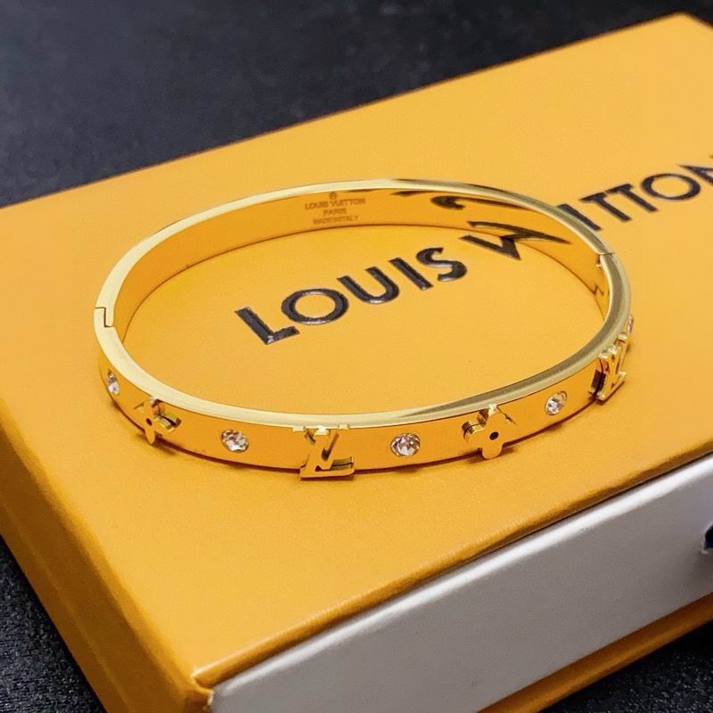 LV Bracelet 03yxs267 (6)