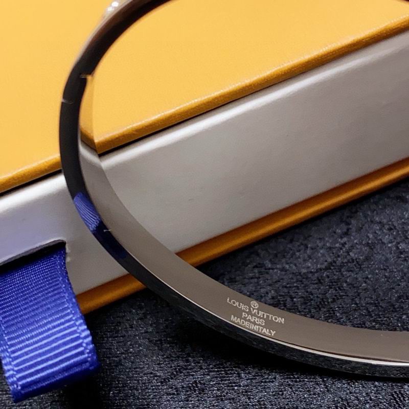 LV Bracelet 03yxs267 (8)