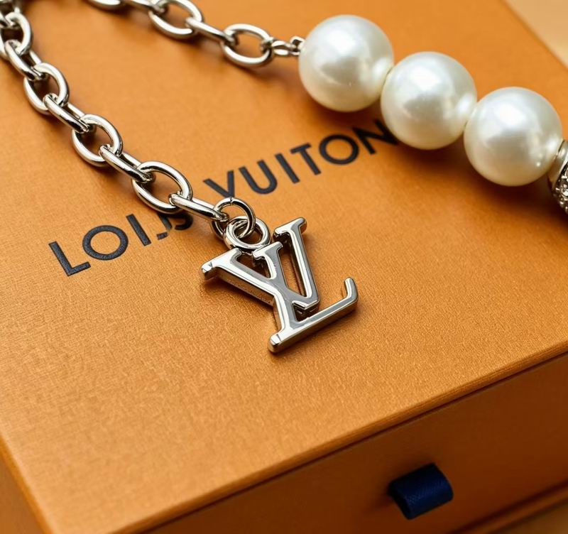 LV Bracelet 03yxs268 (6)