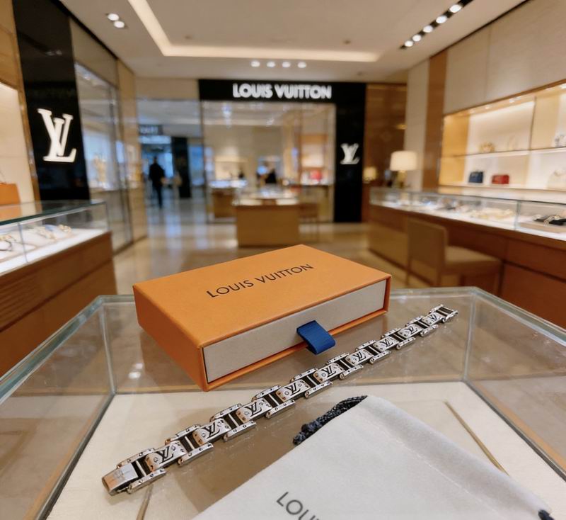 LV Bracelet 03yxs272 (8)